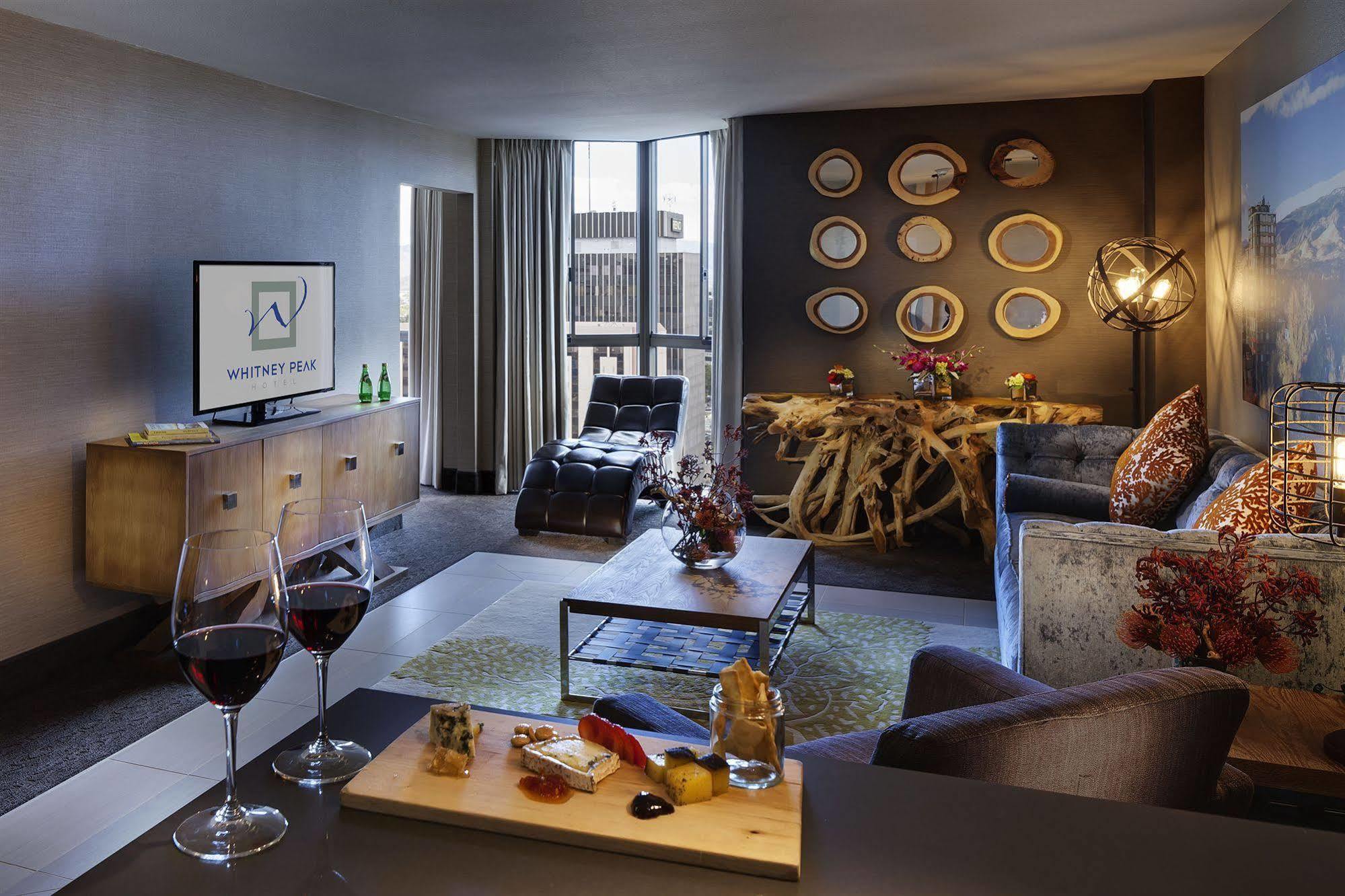 Hotel Whitney Peak Reno, Tapestry Collection By Hilton 4*